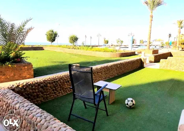 Larg Big With Private Gardens For Families Appart hôtel *